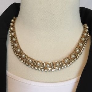 VINTAGE FAUX PEARL/DIAMOND GOLD TONE NECKLACE